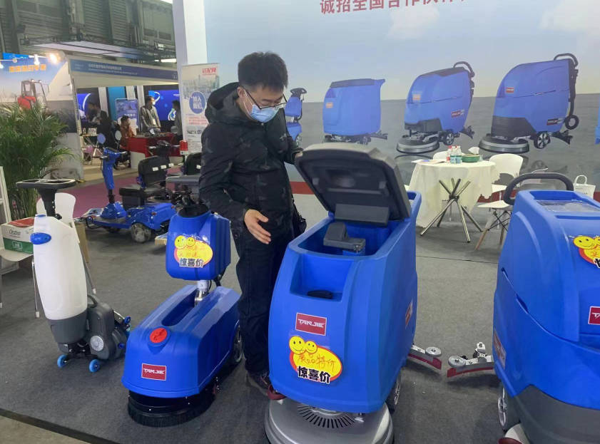 黄石坦洁洗地机公司致力于电动洗地机的生产、销售和服务百家