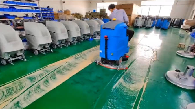 黄石2023年还在用人工的物业保洁不妨试试洗地机吧